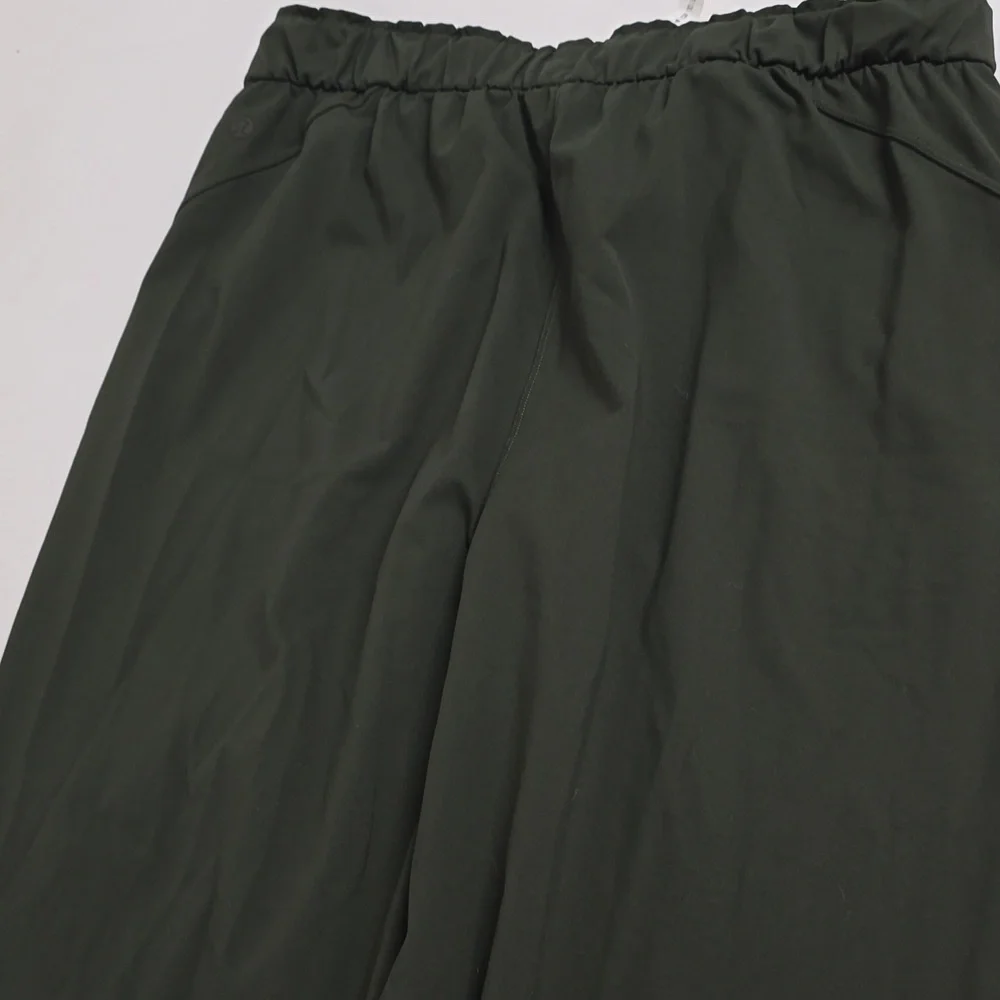 Lululemon Stretch High-Rise JoggerDark Olive